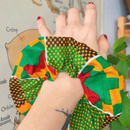 Gros chouchou en wax kente