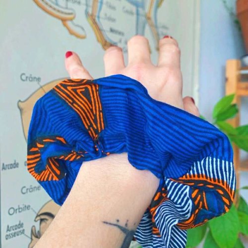 Gros chouchou en wax bleu et orange