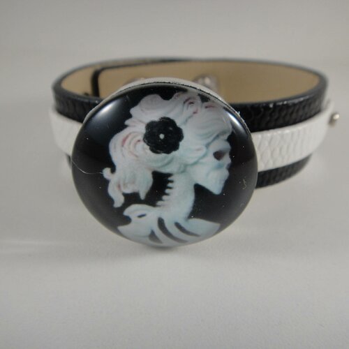 Bracelet réglable en cuir noir et blanc avec maxi bouton pression interchangeable chunk de 30mm gothique