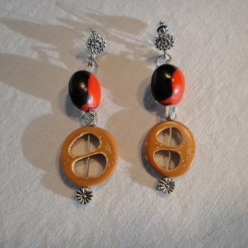 Boucles pour oreilles percées avec perle graine yin yan - ying yang et noix d'inanaja rings/perles d'amazonie 