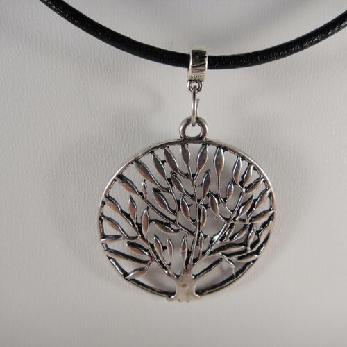 Collier avec cordon cuir noir et pendentif arbre stylisé en métal argenté vieilli 