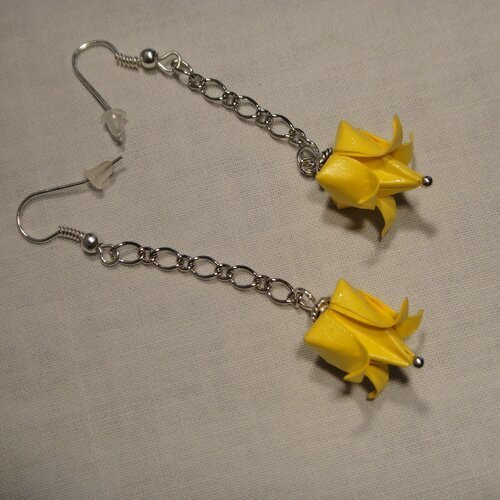 Boucles d'oreille en origami jaune bouton d'or 