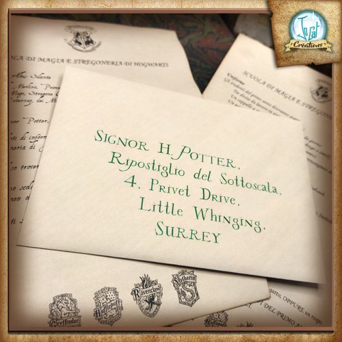 Harry Potter - Ensemble de papier à lettres Poudlard avec stylo plume