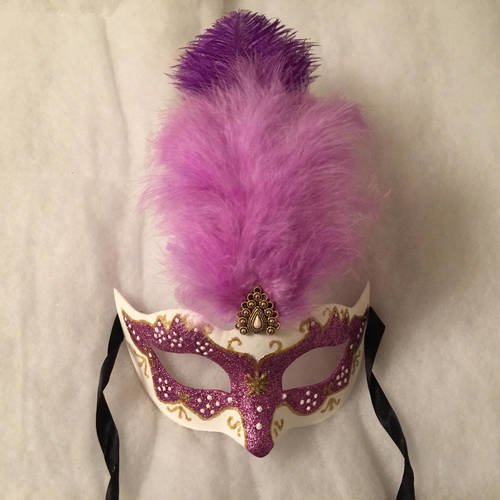 Masque venitien carnaval violet et dore plumes d'autruches