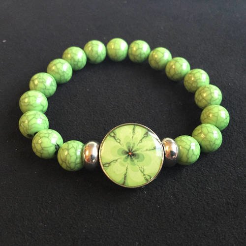 Bracelet mode élastique perles vertes et argent bijou bouton pression vert 5,5mm
