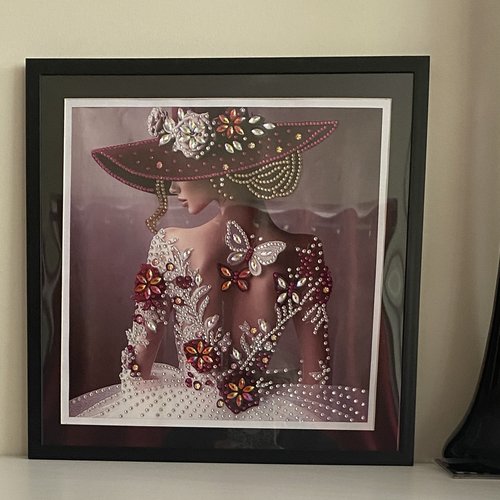 Tableau décoration murale, tableau diamants painting, femme élégante robe fleurie, 30x30 cm