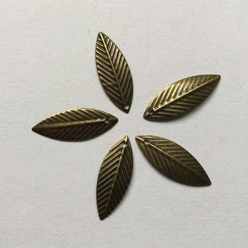 20 feuilles filigranées métal bronze 2x0,8 cm