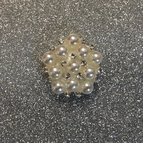 Embellissement bouton rond dos plat à coller strass perles nacrées 2 cm argenté