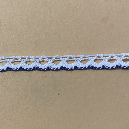 Dentelle coton blanche et bleu marine, 1 cm, 1 yard