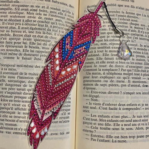 Marque-page plume bohème en diamond painting