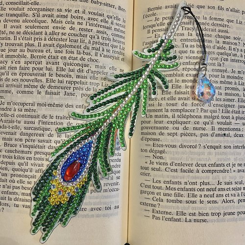 Marque-page plume bohème en diamond painting