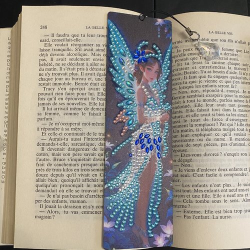 Marque-page fée des lumières en diamond painting