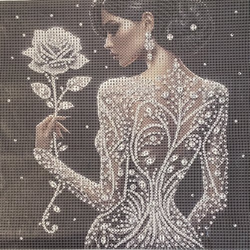 Kit diamond painting complet, jeune femme tenant une rose de cristal, 30x30 cm