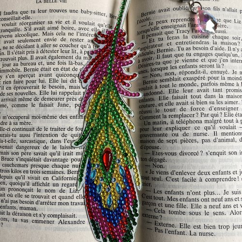 Marque-page plume bohème en diamond painting