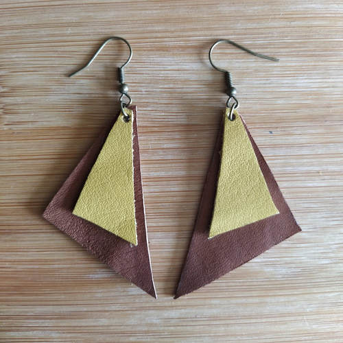 Boucles d'oreilles duo triangle en cuir marron et jaune