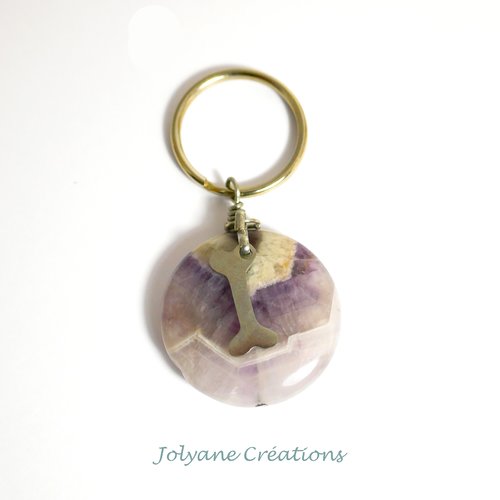 Porte clés en améthyste chevron et petite breloque en forme d'os en acier inox pour votre animal de compagnie ou bijou de sac