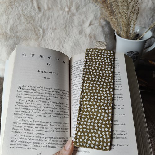 Marque-page en tissu kaki tacheté - fabrication artisanale - atelier josette