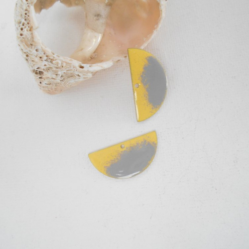 Lot 2 sequins émaillé gris motif jaune