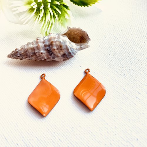 2 pendentifs émaillés orange et noirs 2 faces