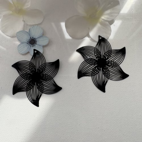 2 estampes filigrane fleur noire 45x40 mm