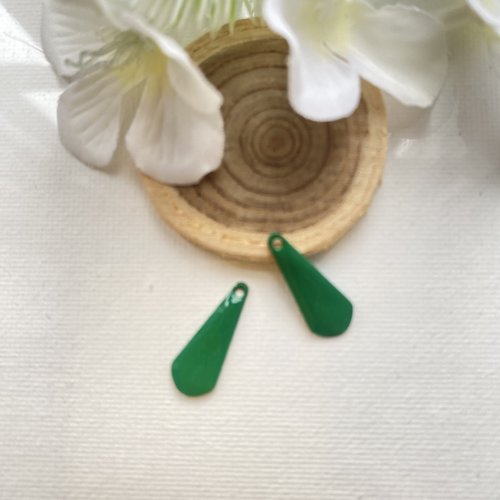 2 pendentifs goutte émaillées 20x8 mm vert 2 faces