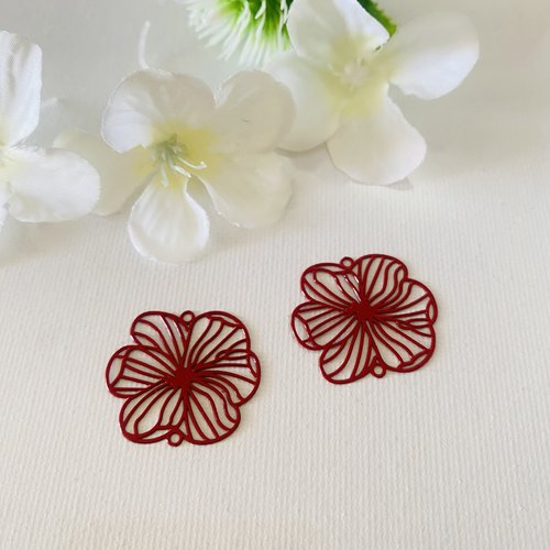 2 estampes fleurs connecteurs laquées rouge 22x25 mm