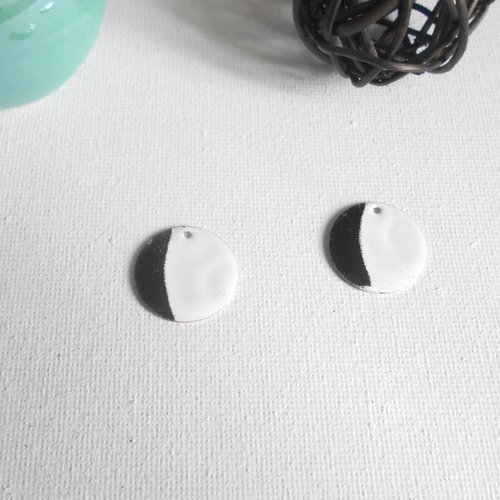 2 sequins ronds blanc et noir 20 mm