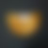 Pendentif pompon éventail jaune moutarde et doré 25x46mm