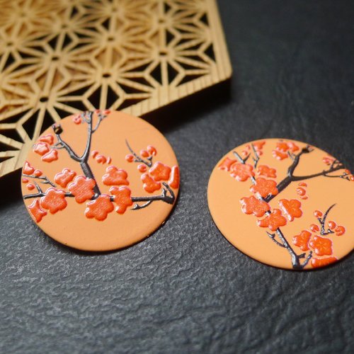 X2 pendentif sequin rond , orange , motif fleurs sakura, 25mm