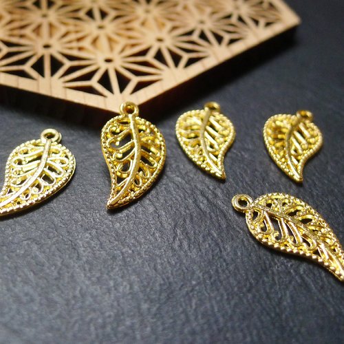 X8 pendentif breloque feuille doré ethnique 10x18mm