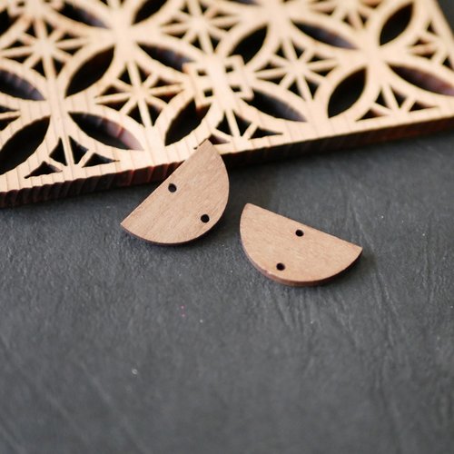 2 pendentifs demi lune en bois marron 12x22mm