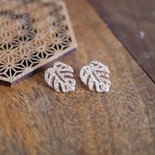 2 attaches de boucles d'oreilles support, puce doré, motif feuille, 18x22mm