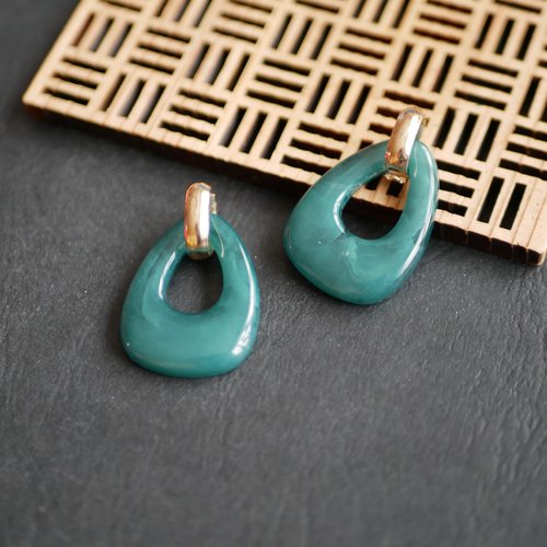 2 pendentifs goutte vert et doré 22x35mm