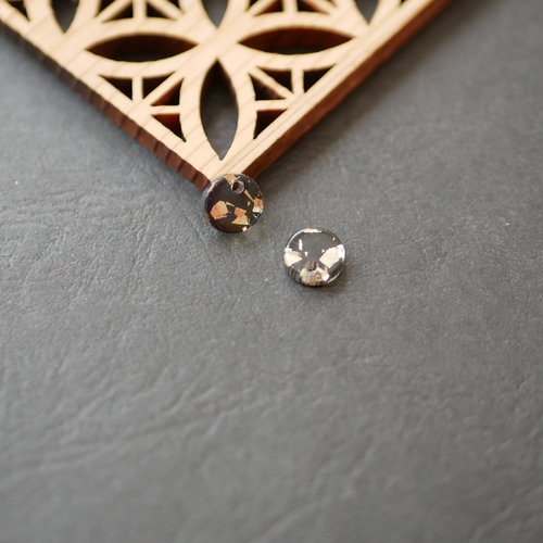 2 pendentifs en résine sequin rond noir doré 8mm