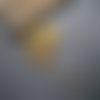 100 breloques gouttes doré 2x7mm