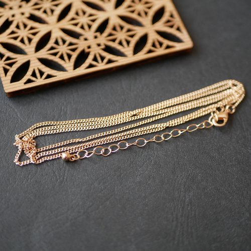 Chaîne de collier doré, 80cm , avec fermoir mousqueton