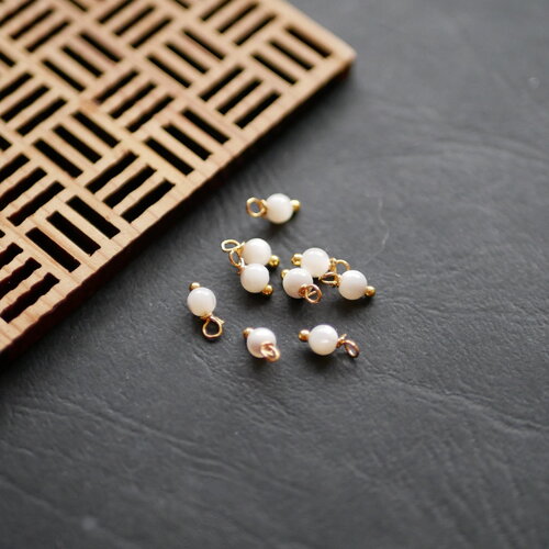 Perles de nacre blanche, breloque grelot doré, perles de nacre naturelle, 4x8mm, par 10