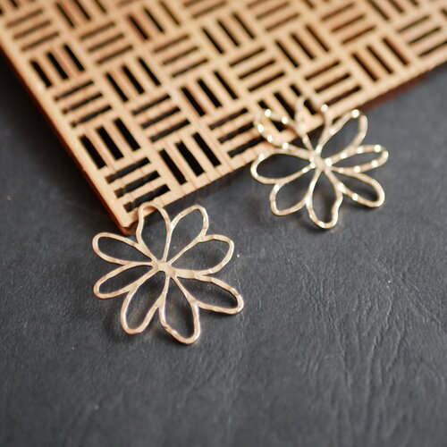 X2 pendentif à motifs fleurs , grand pendentif rond doré, plastron en métal, fabrication de bijoux 25x30mm