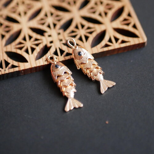 X2 pendentif poisson en laiton doré, pendentif poisson inspiré de l'océan. 10x35mm