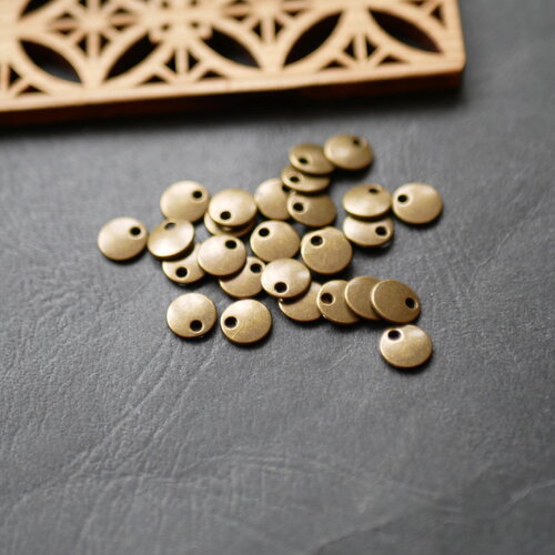 40 breloques sequins ronds en métal bronze , pendentifs ronds bronze, 8mm