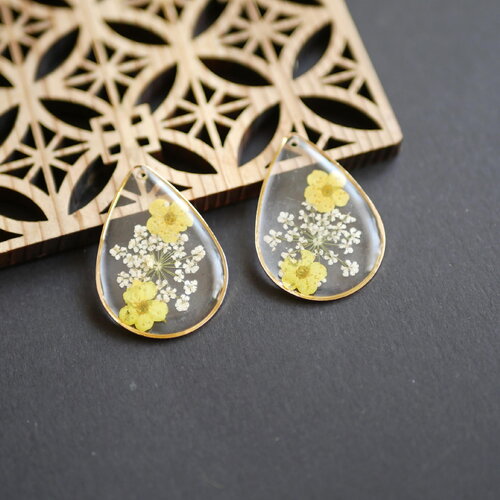 X2 pendentifs fleurs séchées en résine 22x32mm. pendentifs gouttes dorés bijou floral fait main