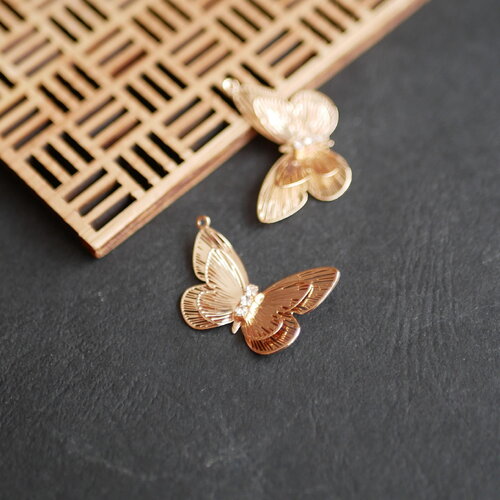 X2 breloque papillon doré et stras transparent, pendentif amulette filigrane petit insecte, 20x26mm