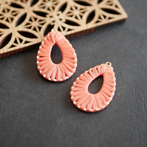 X2 pendentif en raphia rose corail, perles rose corail, boucle d'oreille corail rose pendentif goutte, 25x40mm