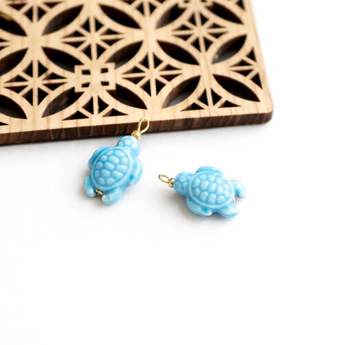 2 pendentifs tortue en céramique bleue 15x25 mm, breloques marines pour bijoux, création boucles d’oreilles et bracelets
