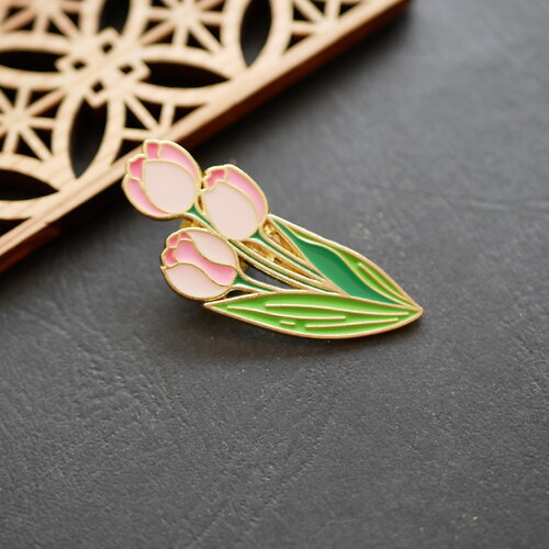 Pin's tulipe en émail rose et doré, broche à fleurs en émail, pins en émail tulipe rose, 26x43mm