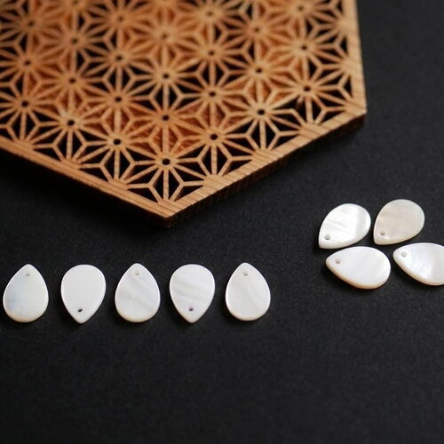 X10 pendentif coquillage naturel blanc 9x13mm. breloque goutte en nacre véritable. breloques coquillage pour création bijoux faits main