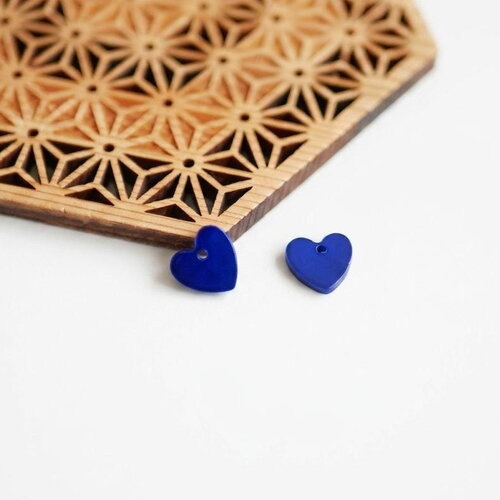 2 breloques cœur coquillage naturel bleu 10mm. pendentifs en nacre bleu. breloques marines pour bijoux diy