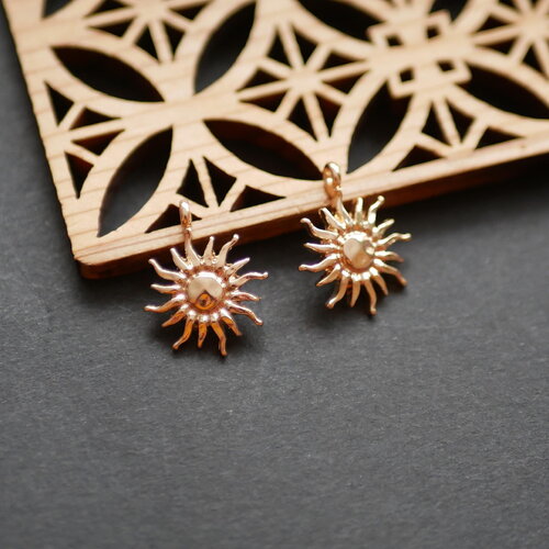 X2 breloque soleil doré, 15x18mm. pendentifs soleil doré, accessoire pour création de bijoux