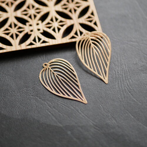 X2 pendentif feuille doré, pendentif filigrane en laiton doré ,pour fabrication de bijoux, 25x42mm
