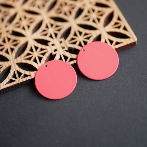 2 pendentifs ronds rouge 25mm, breloques de couleur rouge en métal pour bijoux faits main